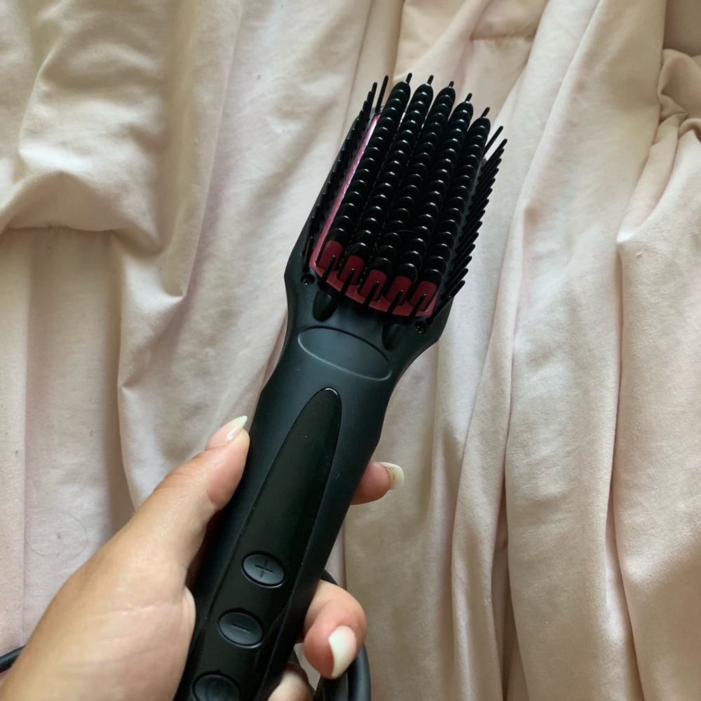 Hair straightening brush